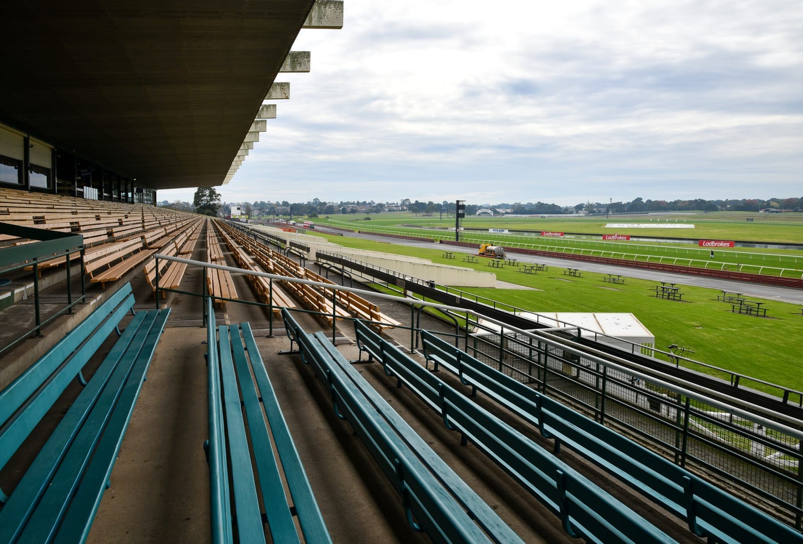 Sandown racecourse
