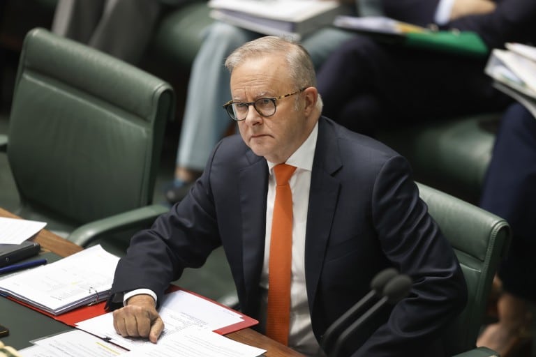 Federal government tables long-awaited response to gambling reform ...