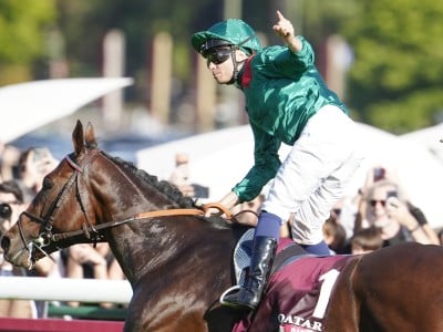 Daryz wins the Arc
